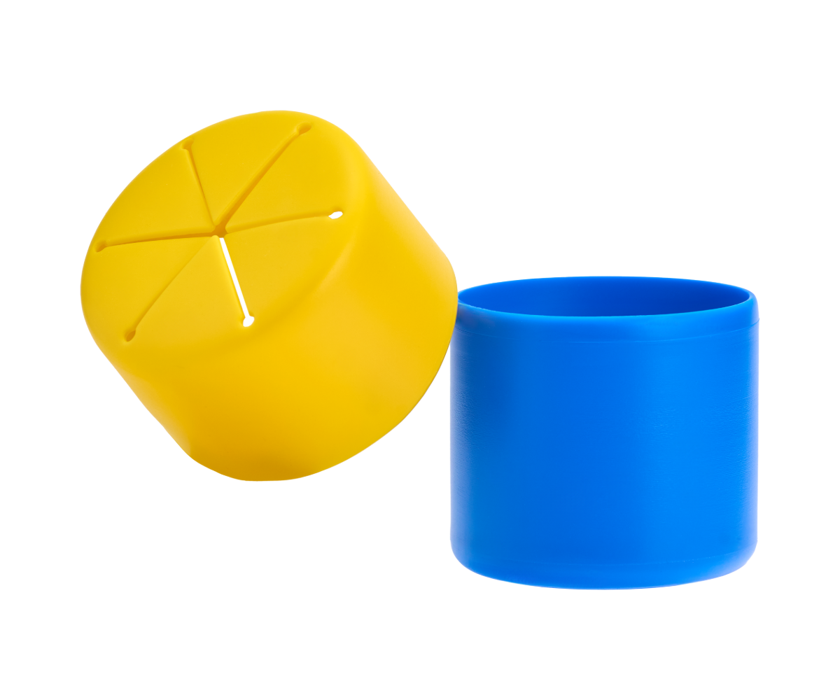 A snack cup with a lid that is blue underneath and yellow over the lid